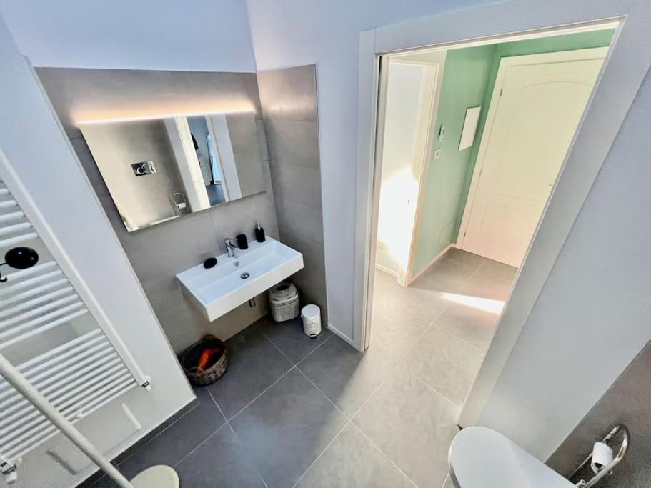Prestigioso Attico A Passo Duomo By Revenue House Apartment Casale Monferrato Bagian luar foto