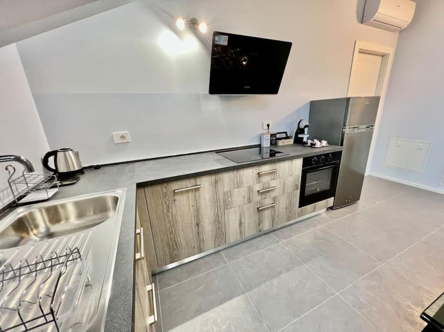 Prestigioso Attico A Passo Duomo By Revenue House Apartment Casale Monferrato Bagian luar foto